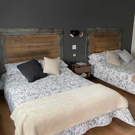 Motel Valois Yl Inc Acton Vale Екстериор снимка