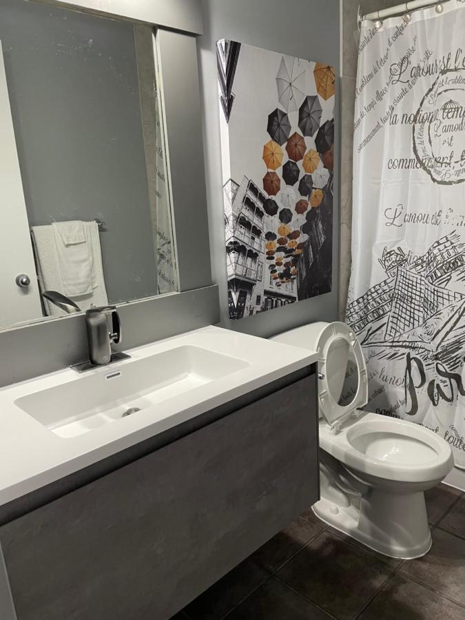 Motel Valois Yl Inc Acton Vale Екстериор снимка